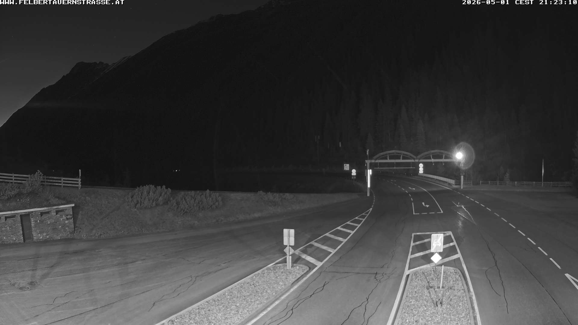 camera north