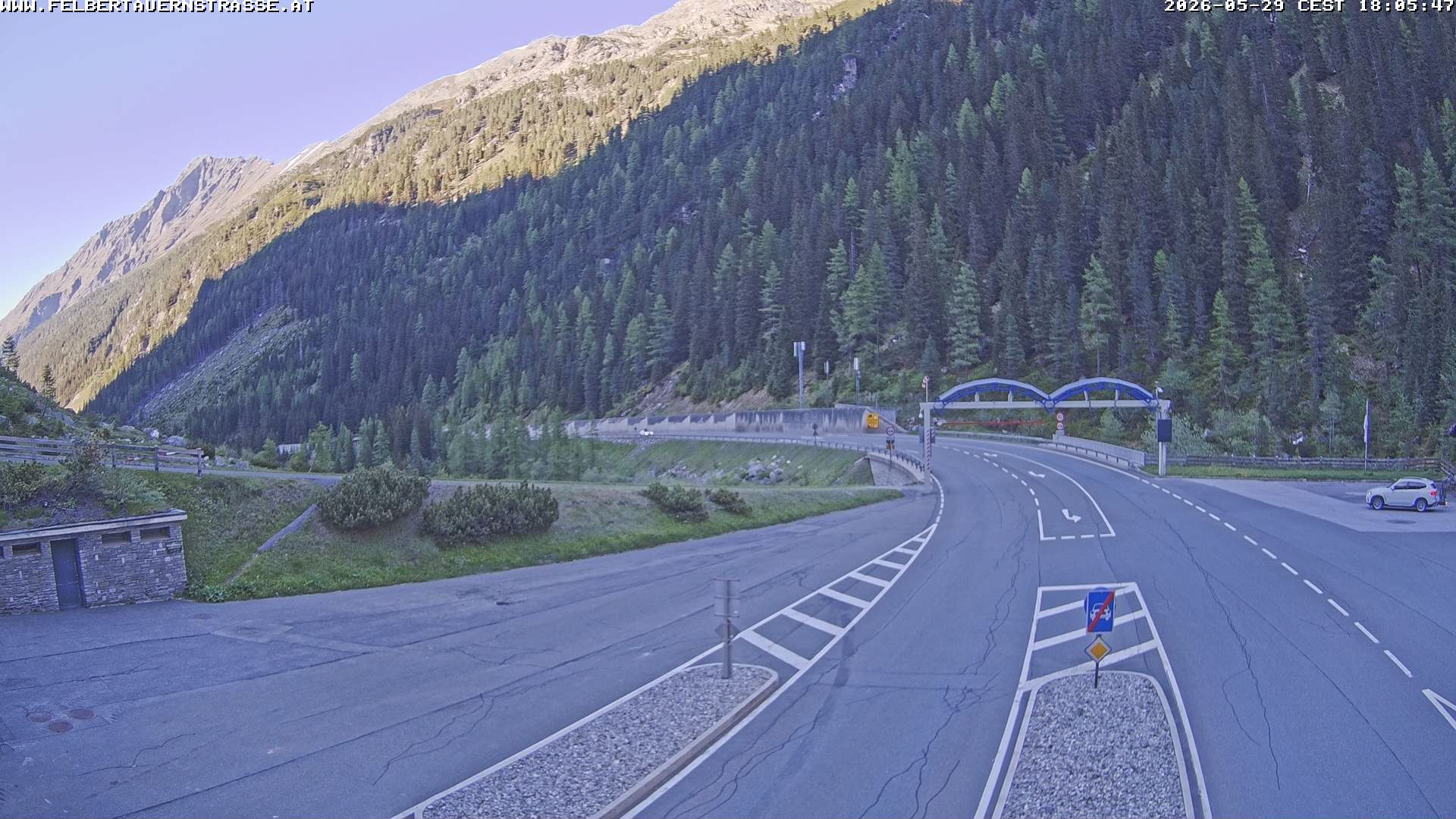camera north