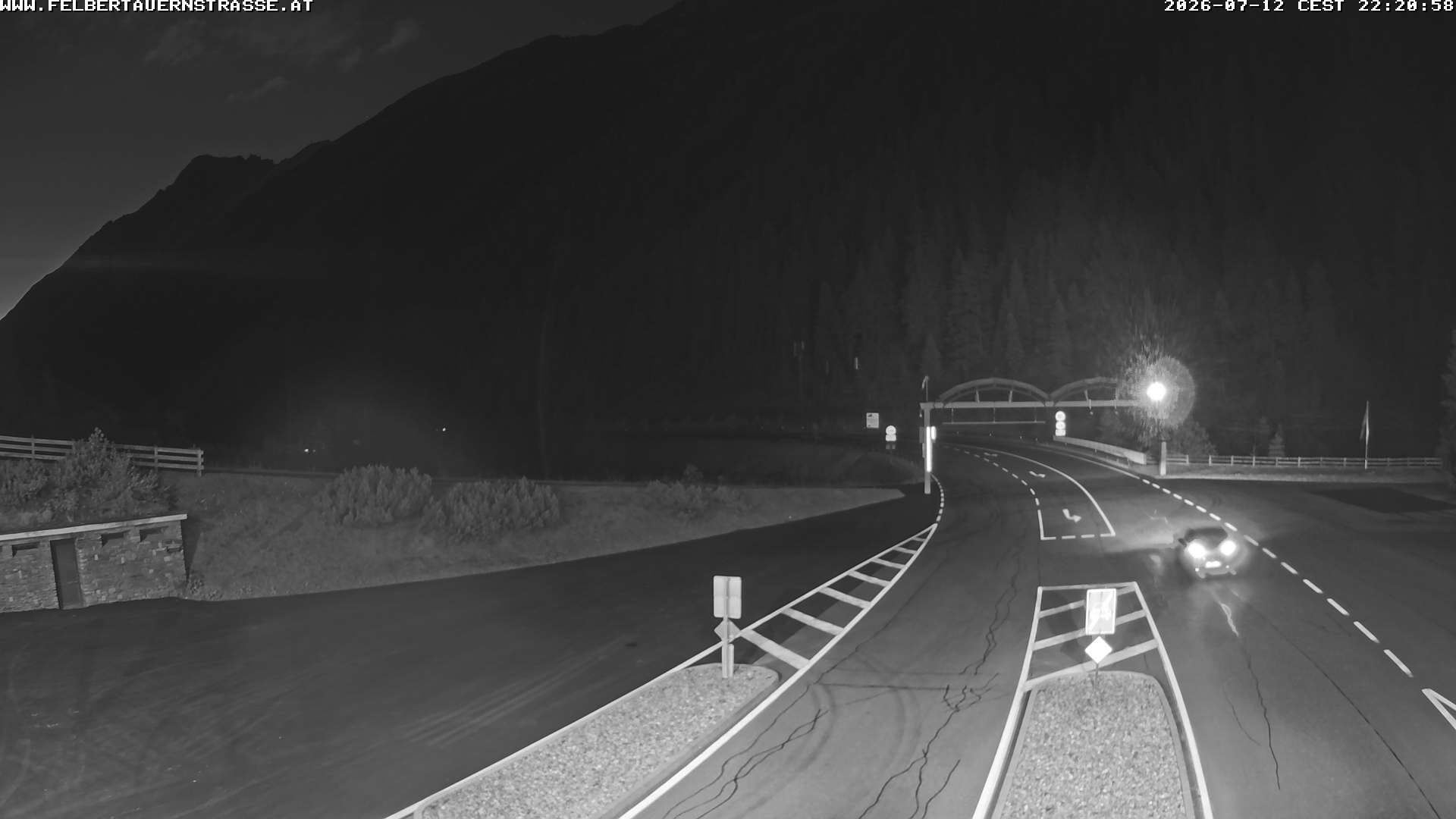 camera north
