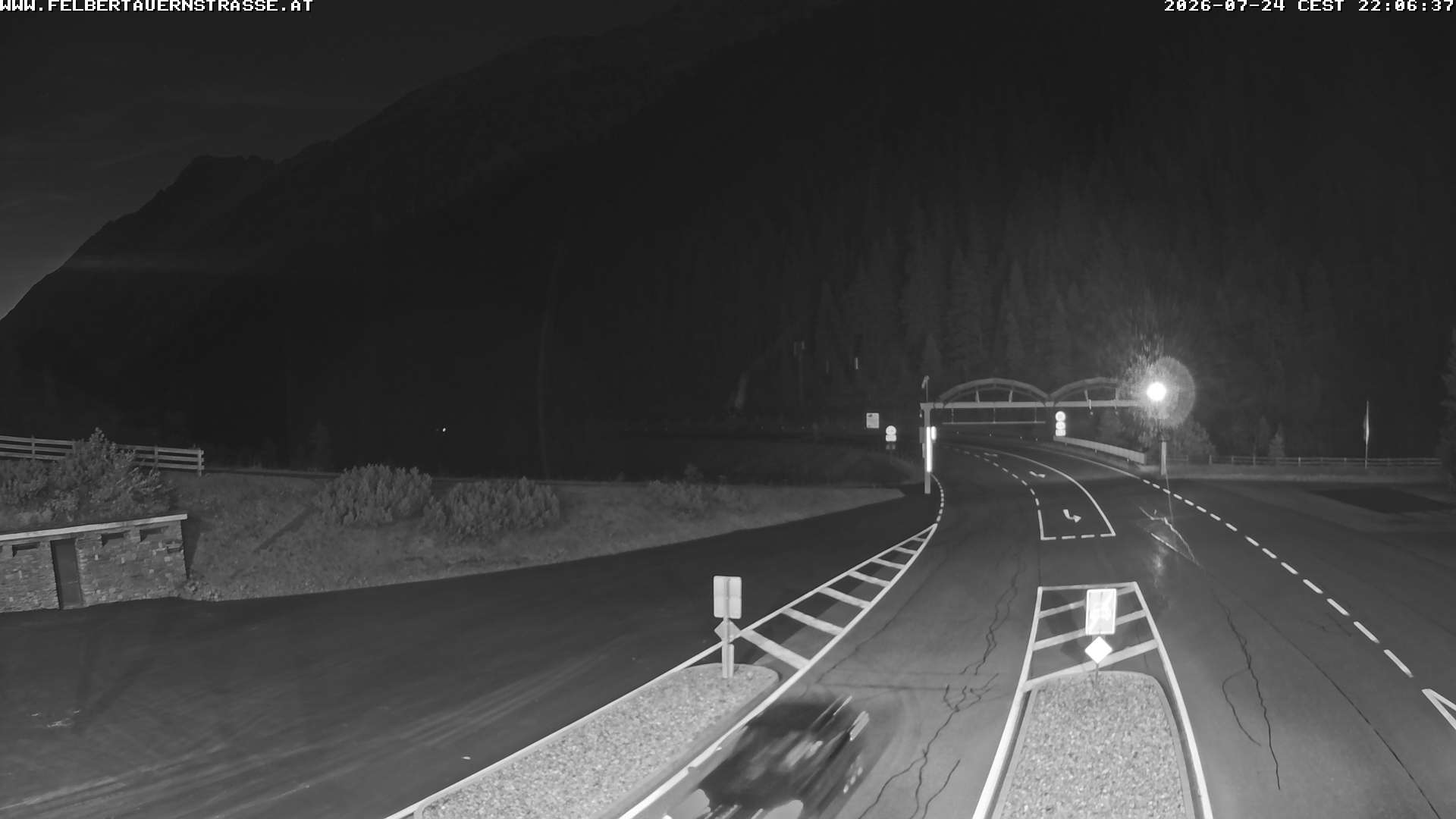 camera north