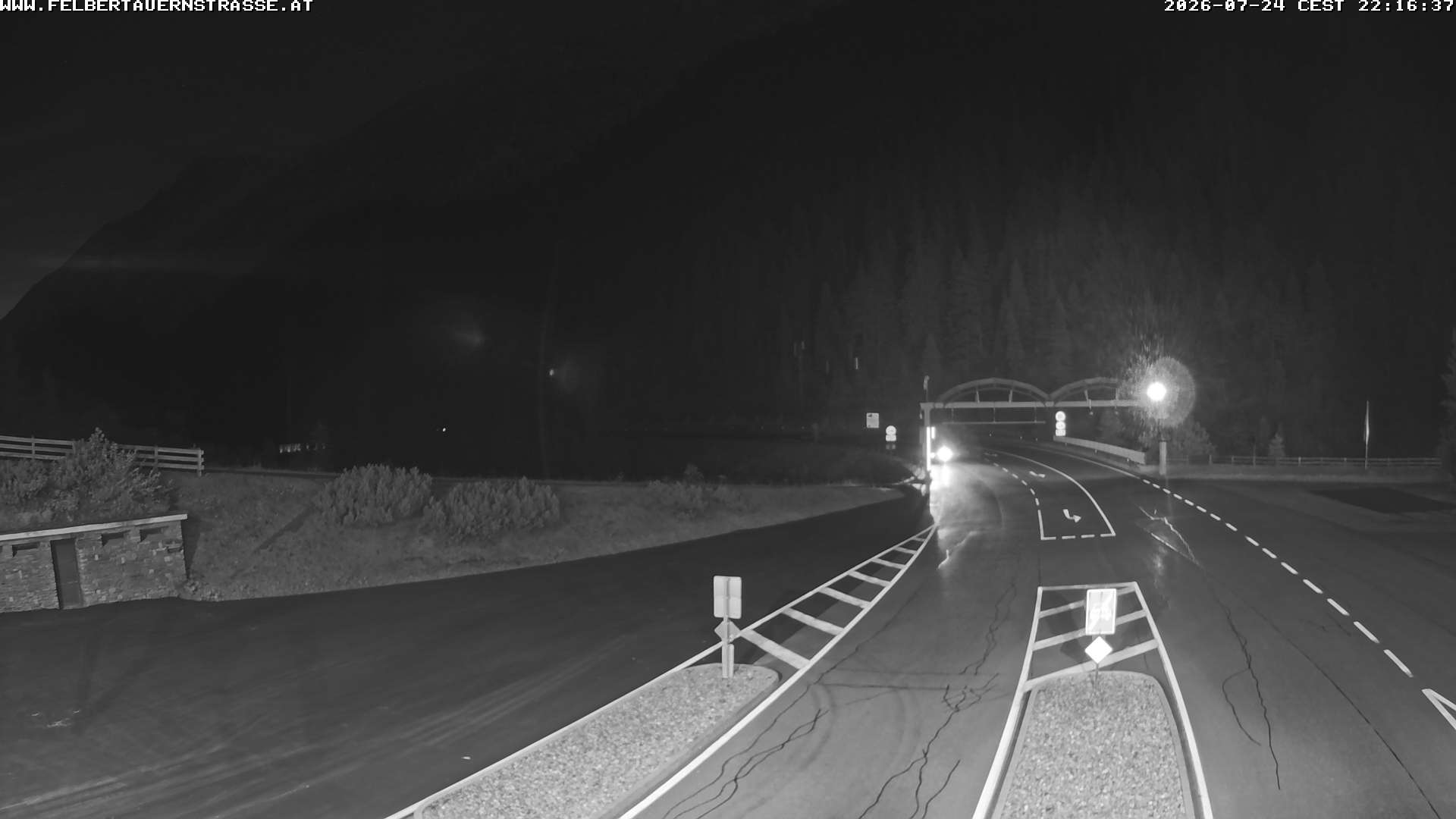 camera north