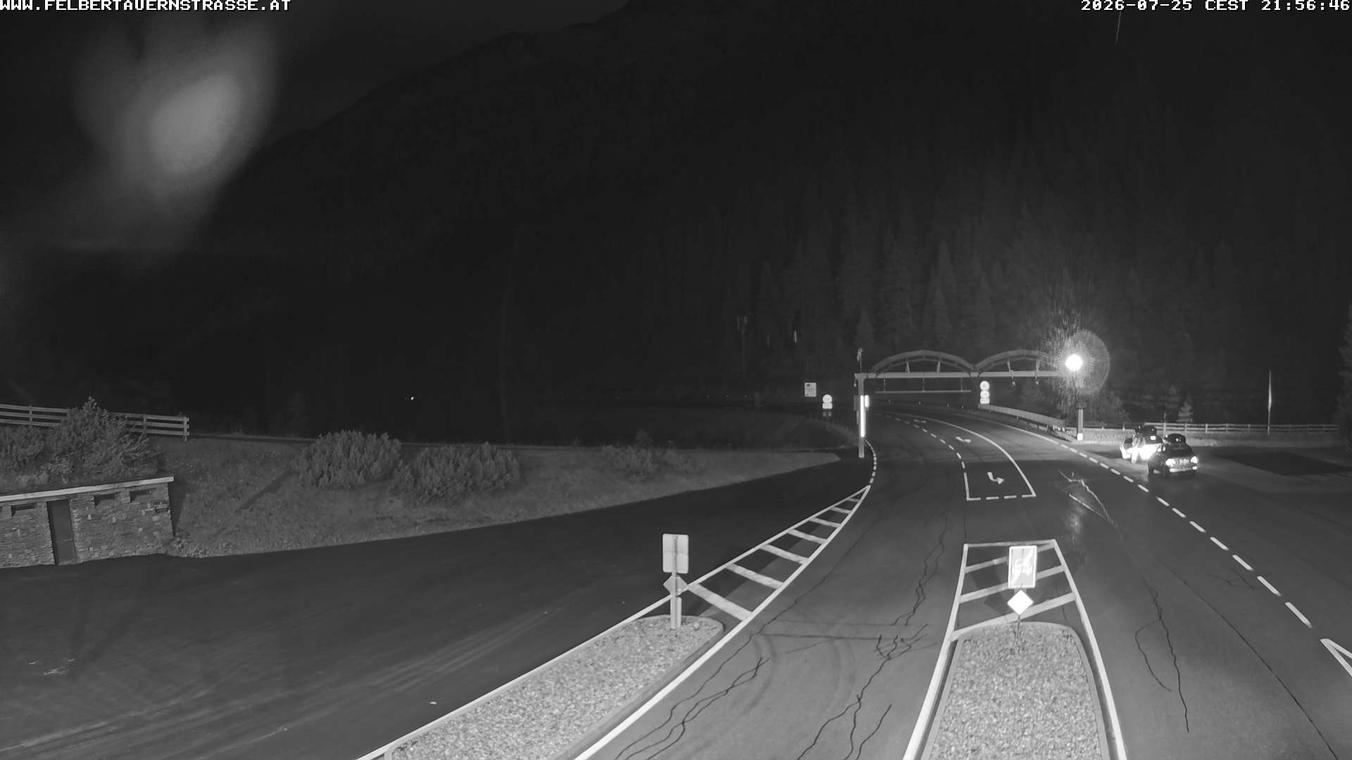 camera north